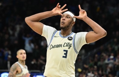 特纳成字母哥交易连锁反应目标 湖人视其为艾顿升级版 特纳成字母哥交易连锁反应目标 湖人视其为艾顿升级版