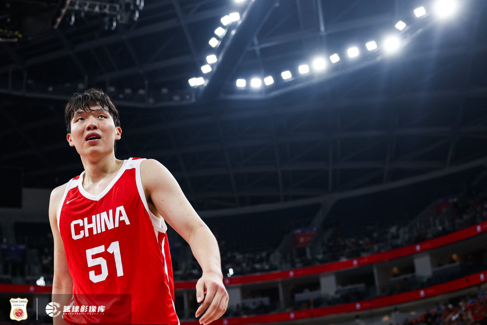 杨瀚森7+8仍存体系短板 王兆丰：需配聪明侧翼摇摆人