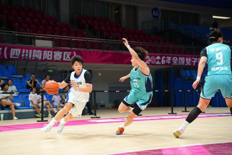 厦门银行83-58大胜福建金篮 收官战三人合砍58分