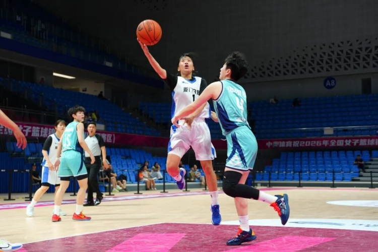 厦门银行83-58大胜福建金篮 收官战三人合砍58分
