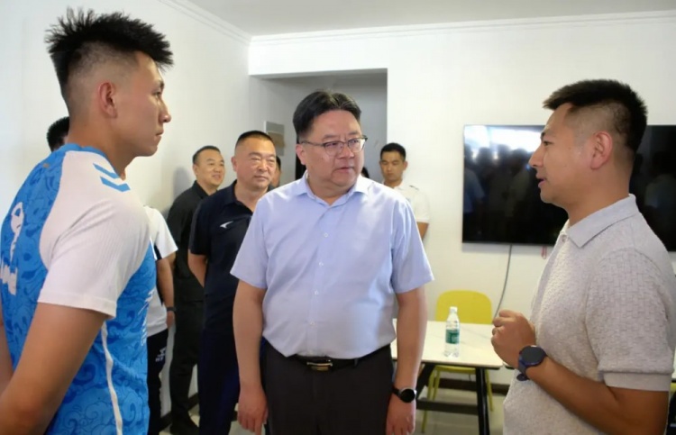 卢加诺足球俱乐部对阵瓦杜兹比分